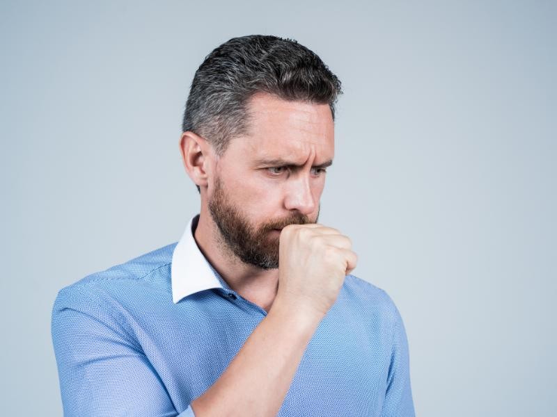 Fumei por mais de 30 anos e Tenho um pouco de Pigarro e Tosse Ocasional. É Normal?