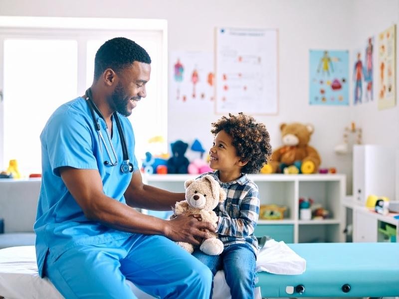 Crianças Maiores de 01 Ano de Idade Devem Tomar Vitaminas ou Suplementos?